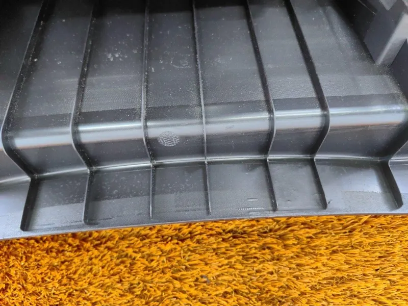 Накладка замка багажника