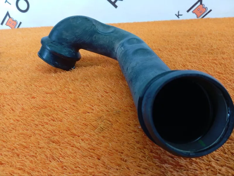 Патрубок интеркулера