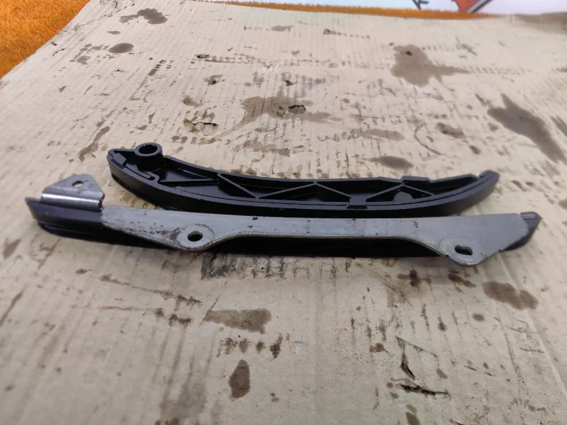 Успокоитель цепи ГРМ