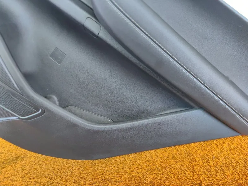 Обшивка двери