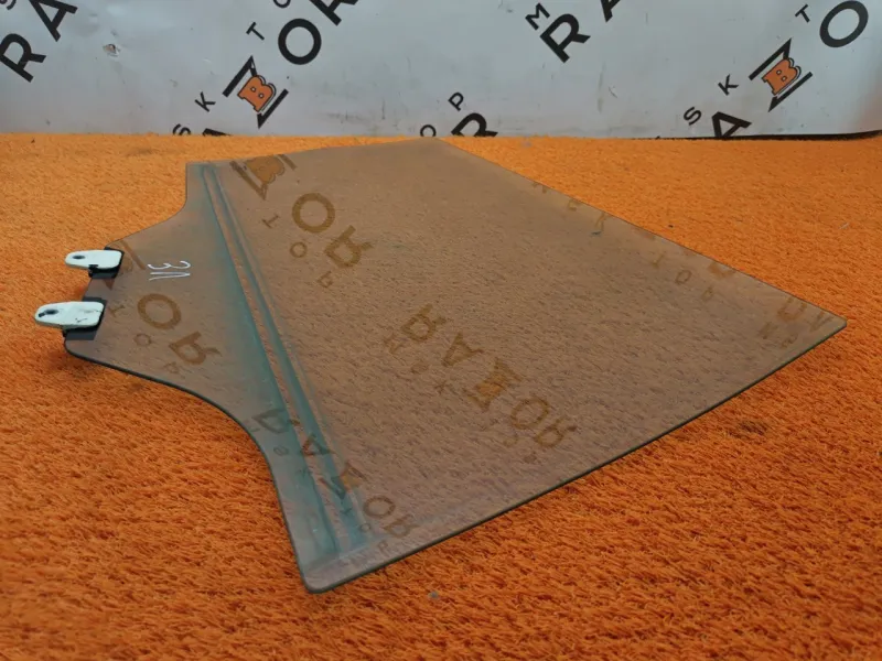 Стекло двери