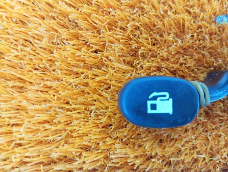 Ручка открывания бензобака