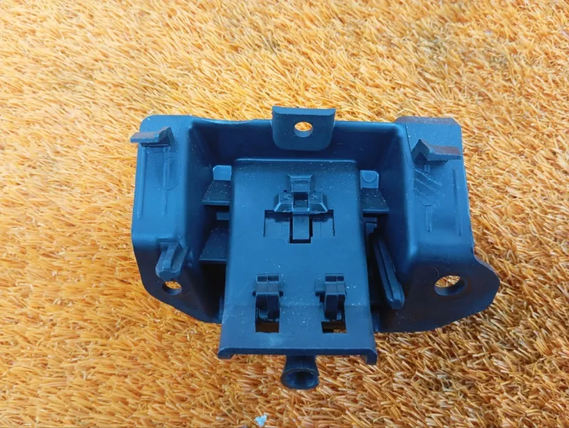 Ручка открывания капота