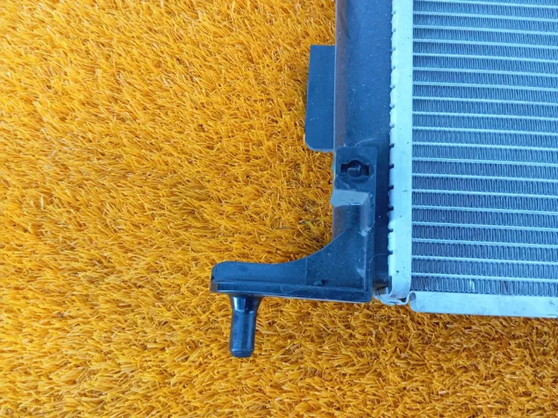 Радиатор двигателя