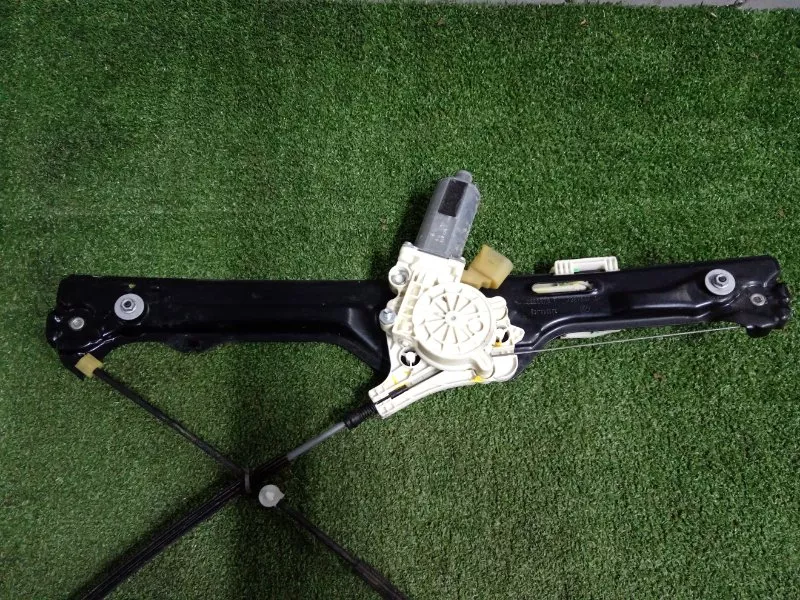 Стеклоподъемник BMW X5 2011 51337166379 E70, передний левый