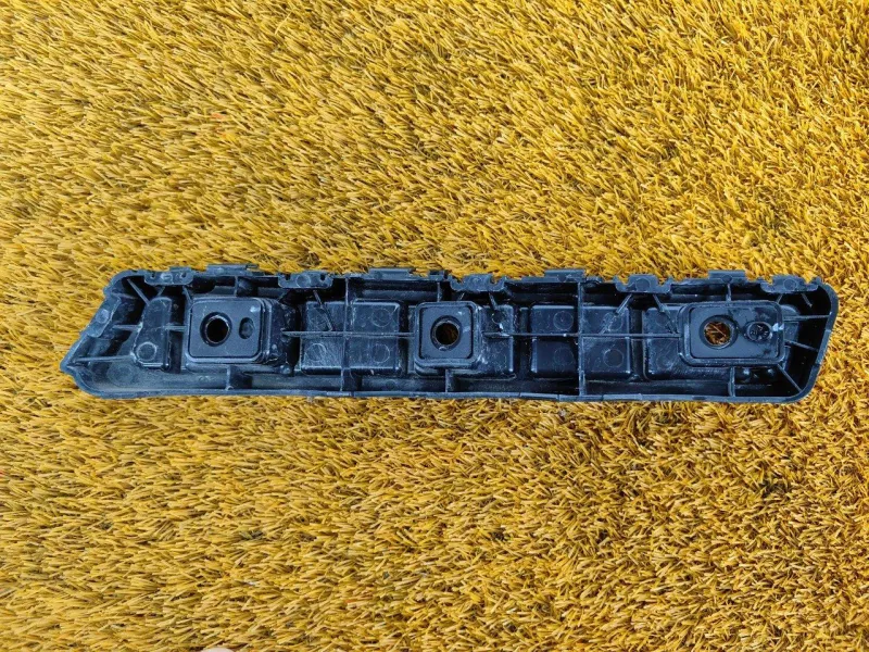 Крепление бампера