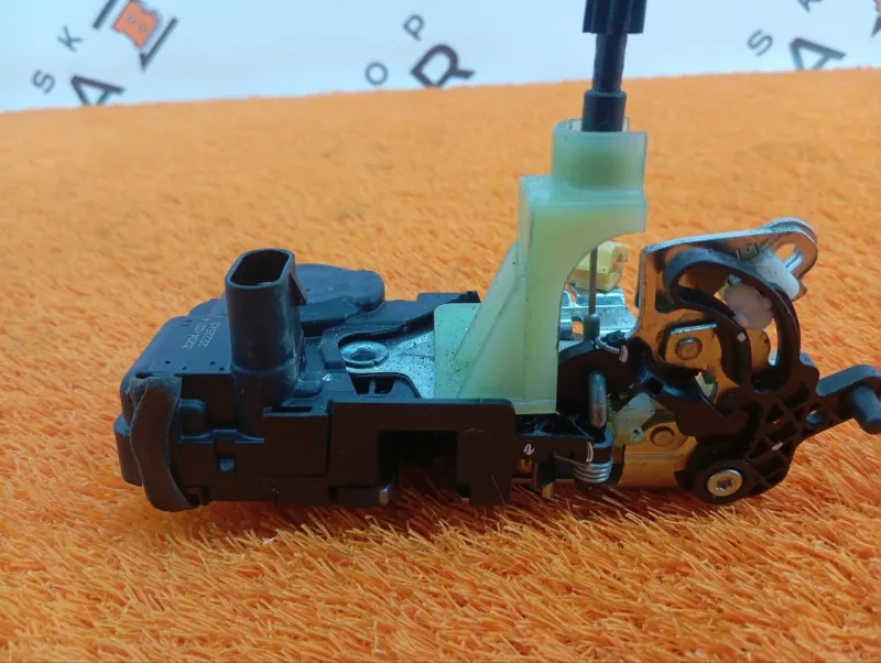 Замок двери