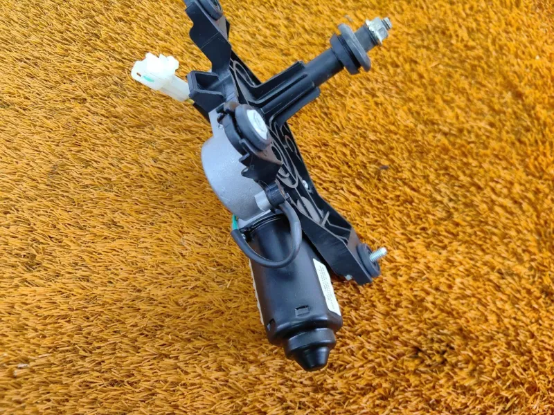 Мотор стеклоочистителя