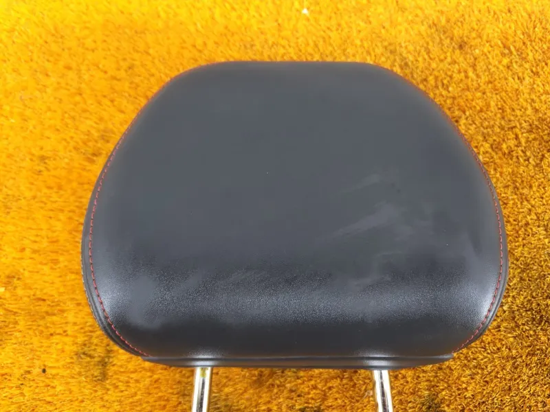 Подголовник сиденья