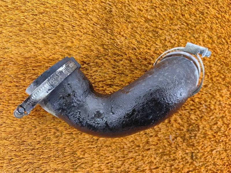 Патрубок интеркулера