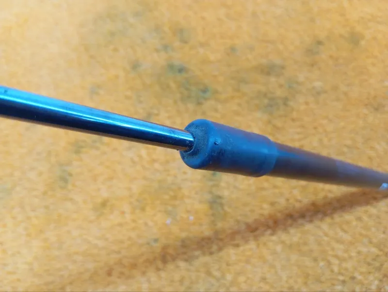 Амортизатор капота