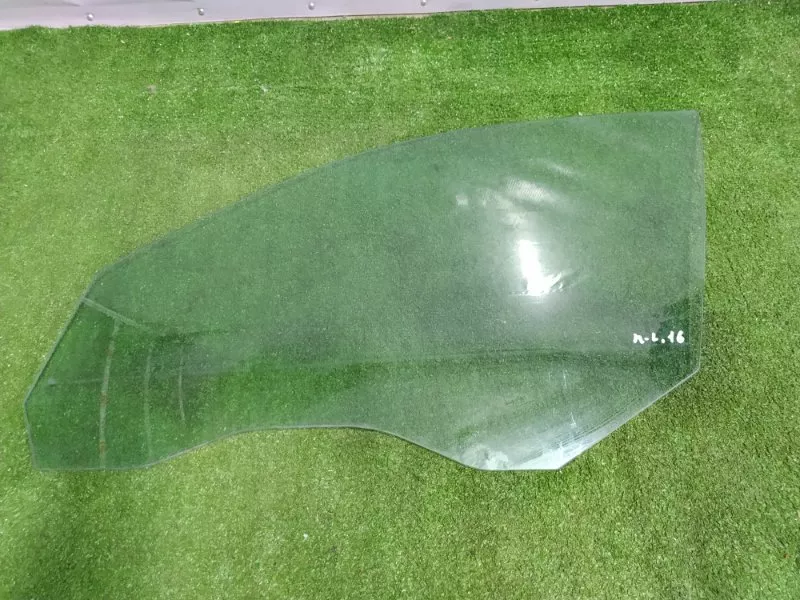 Стекло двери BMW 5-Series 2008 51337110633 E60, переднее левое