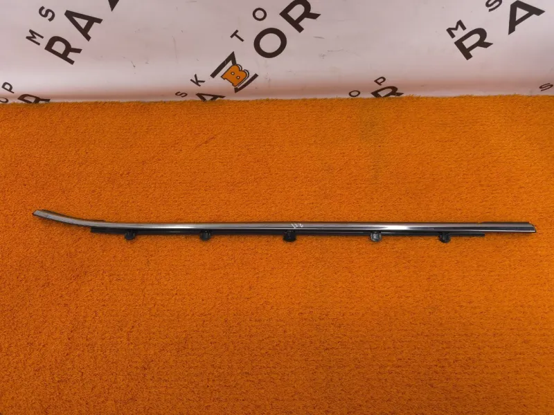 Молдинг стекла