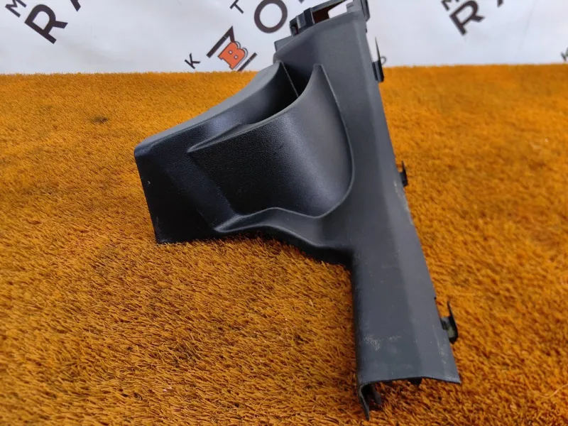 Накладка на порог салона