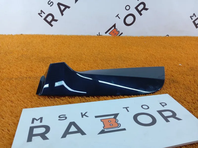 Накладка крышки багажника