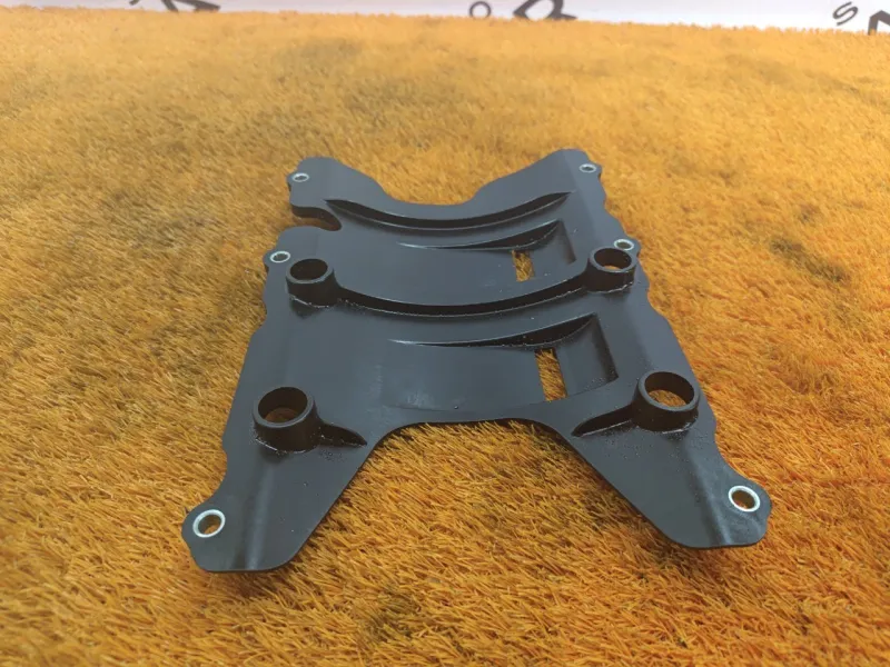 Маслоотражатель