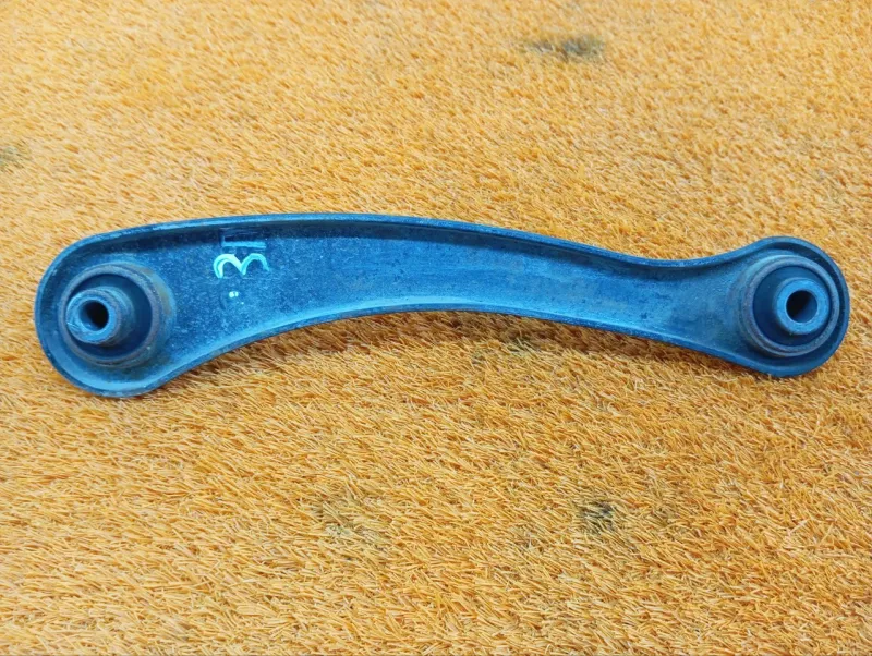 Рычаг подвески