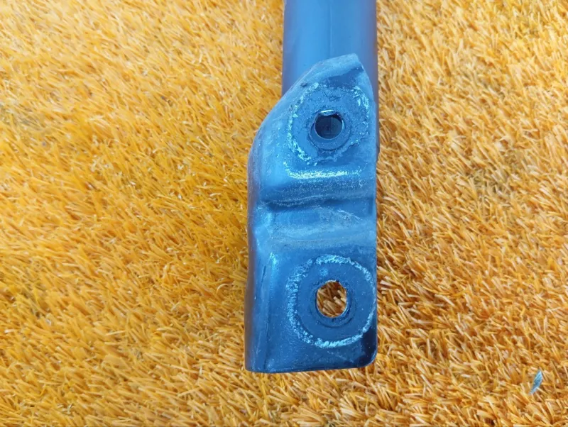 Амортизатор багажника