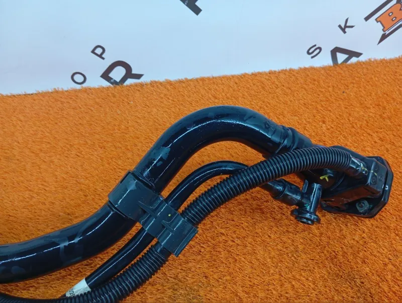 Горловина топливного бака