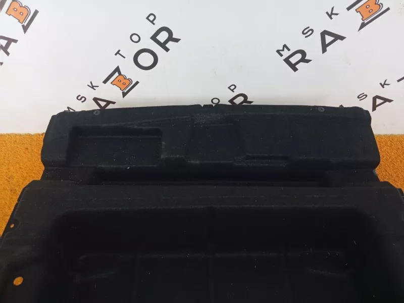 Пол багажника