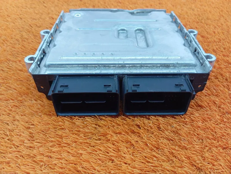 Блок управления двигателем