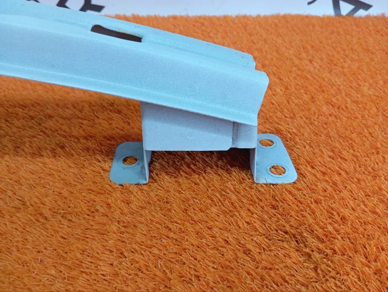 Усилитель бампера