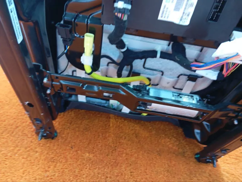 Сиденье Chery Tiggo 8 Pro 2023 402002099AAABN SQRF4J16C, переднее левое