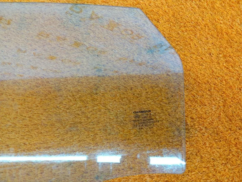 Стекло двери