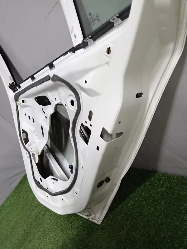 Дверь BMW 1-Series 2005 41527191018 E87, задняя правая