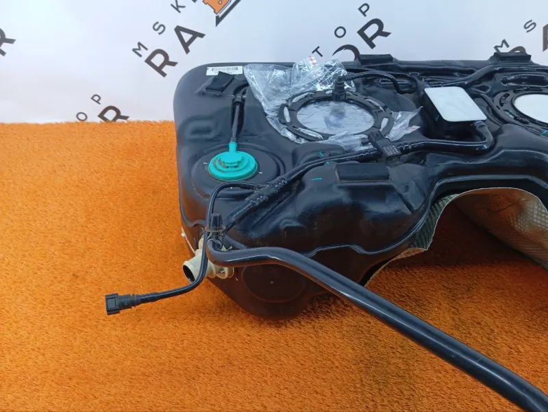 Бак топливный