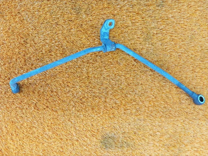 Трубка масляная