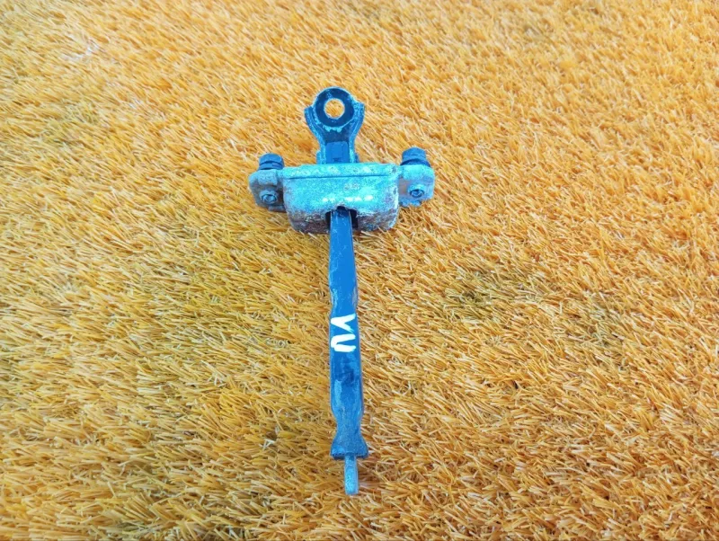 Ограничитель двери