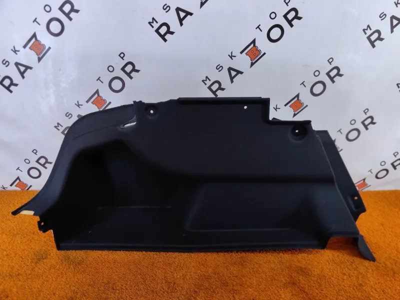 Обшивка багажника