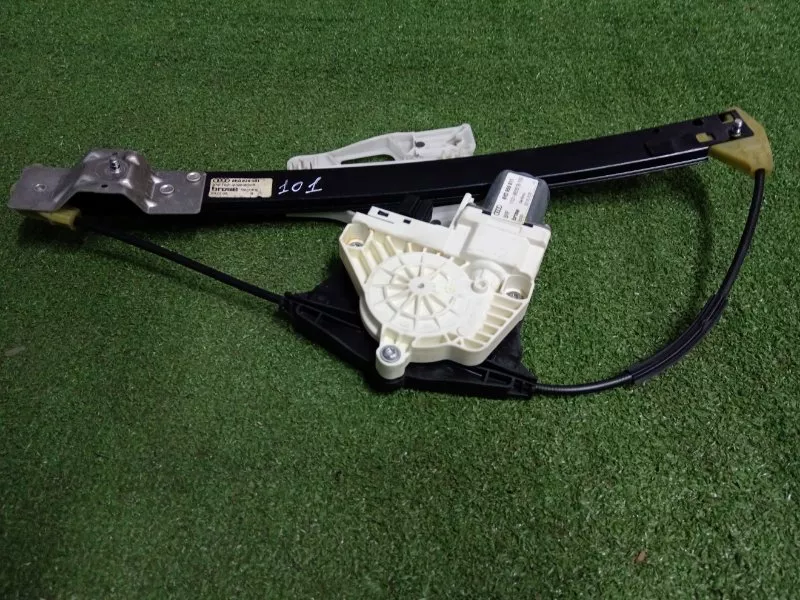 Стеклоподъемник Audi A4 2008 8K0839461 B8, задний левый