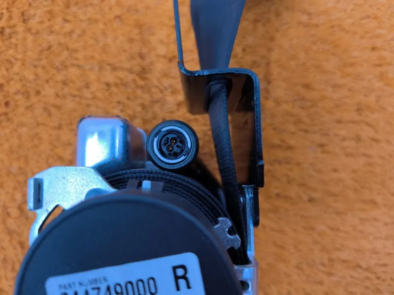 Ремень безопасности