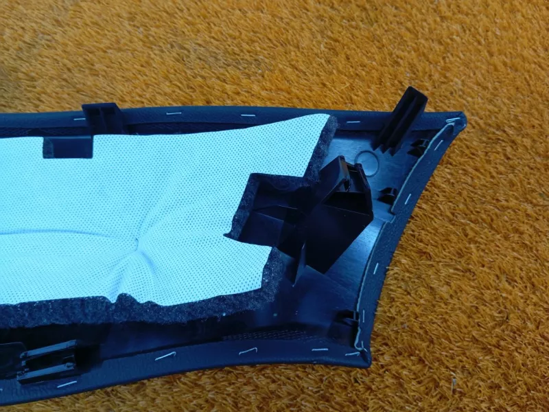 Накладка на стойку кузова