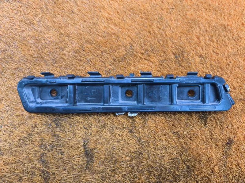 Крепление бампера