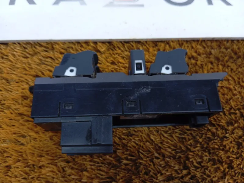 Блок стеклоподъемников