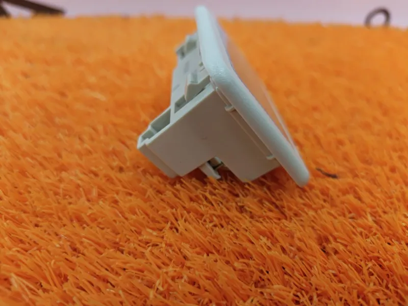 Плафон салона