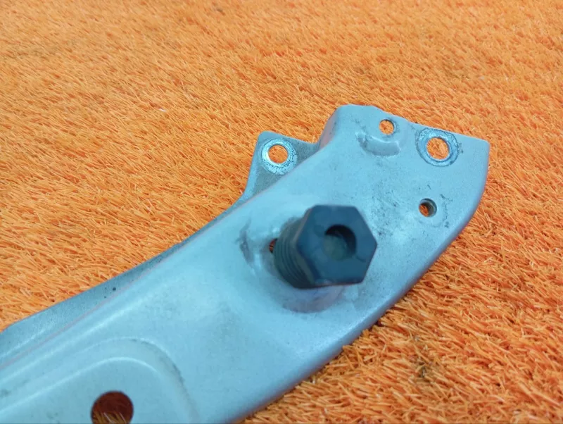 Крепление фары Changan UNI-V 2024 C281F2702093800, переднее левое