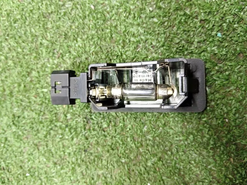 Фонарь подсветки номера