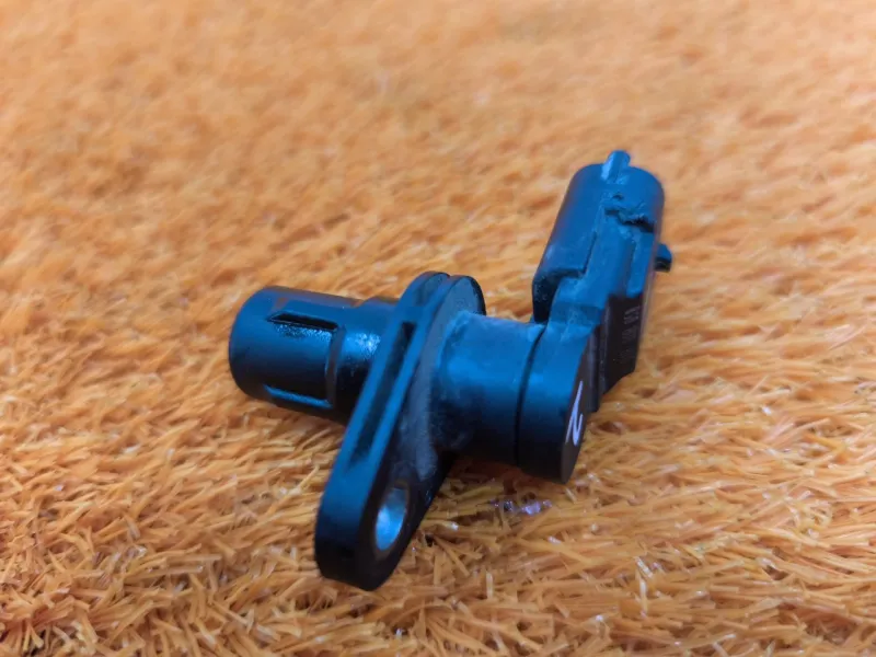 Датчик положения распредвала