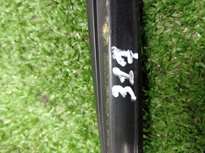 Уплотнитель стекла двери