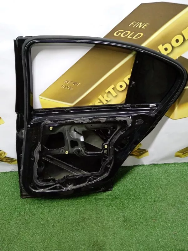 Дверь BMW 3-Series 2008 41007203648 E90, задняя правая