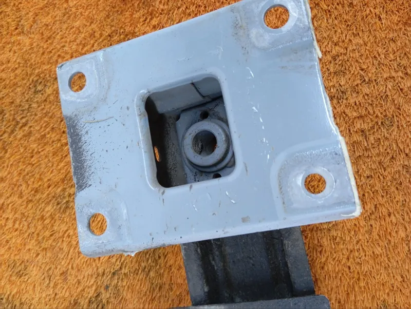 Усилитель бампера