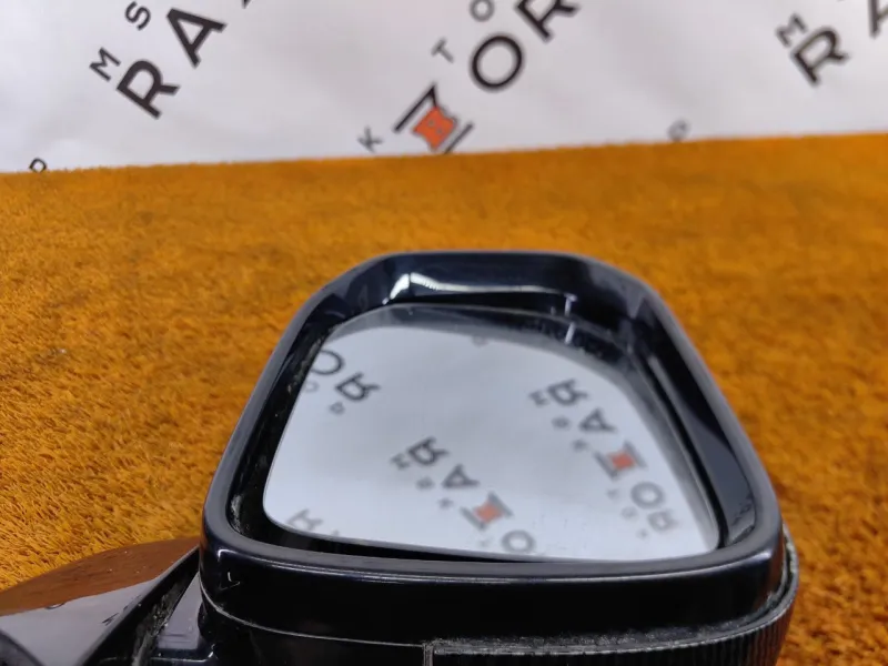 Зеркало боковое