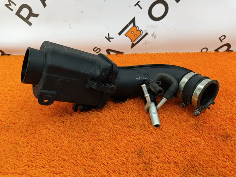 Патрубок интеркулера