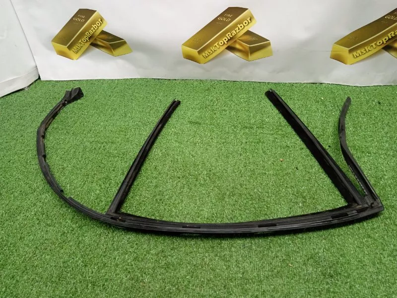 Уплотнитель стекла двери