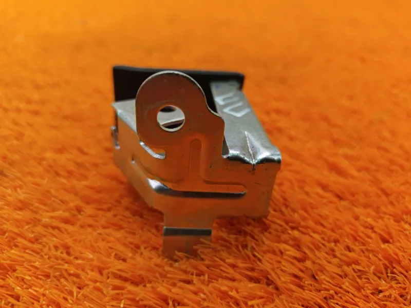 Ручка открывания капота