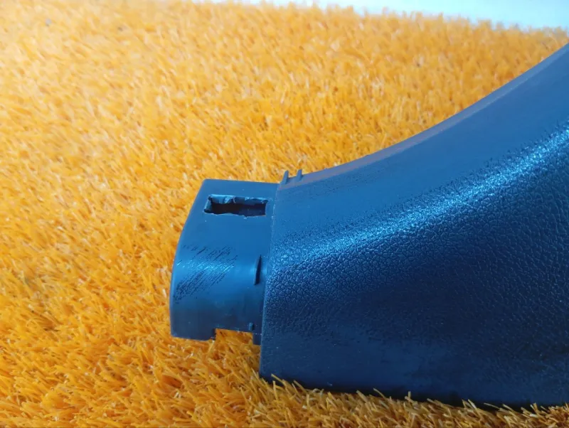 Обшивка центральной стойки